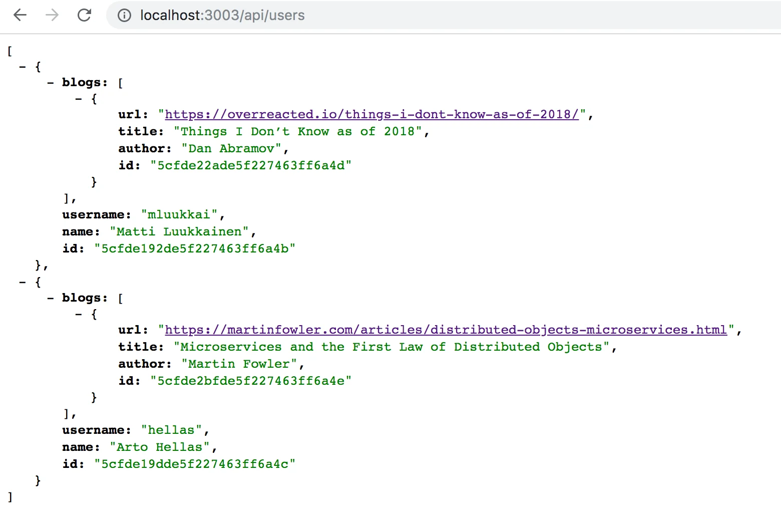 api/users يدمج المدونات في بيانات JSON